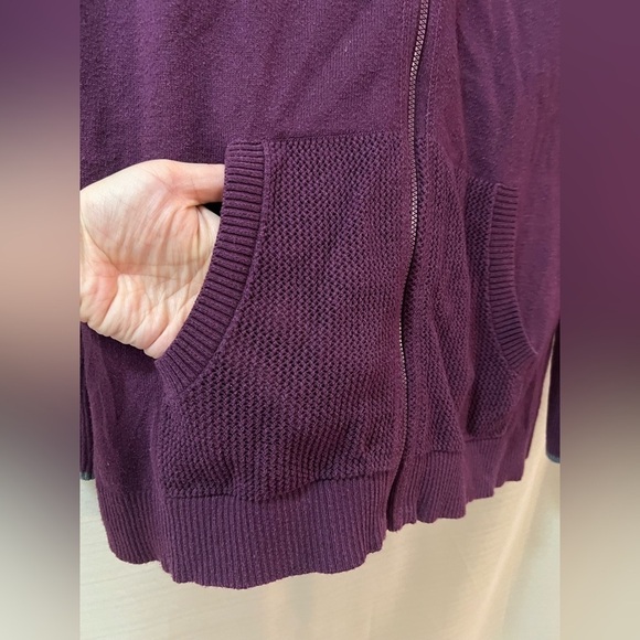 ⚫️ BOGO Eddie Bauer women’s zip up purple casual hoodie size medium - Picture 9 of 9
